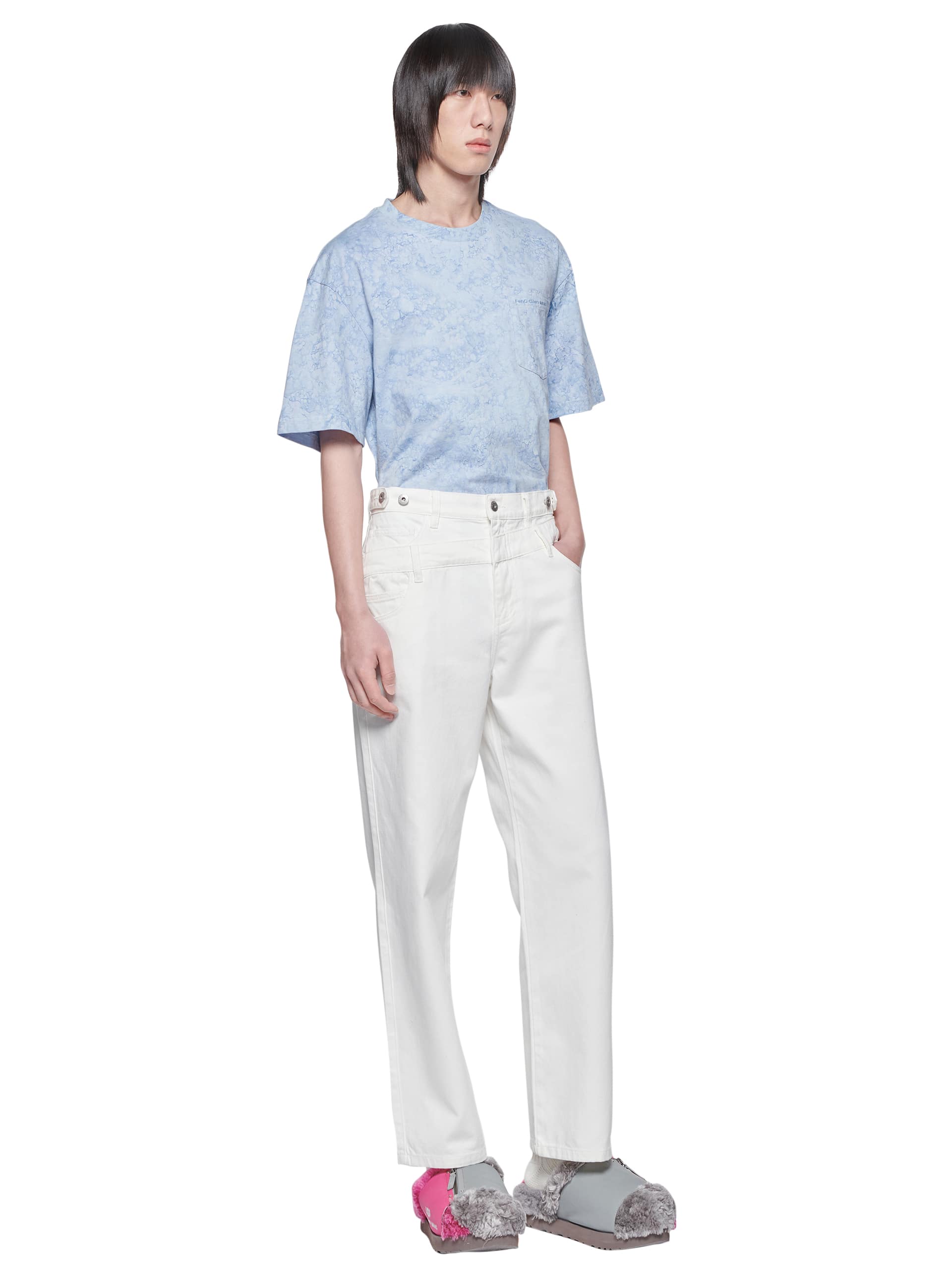 HAND SPRAY PAINT T-SHIRT