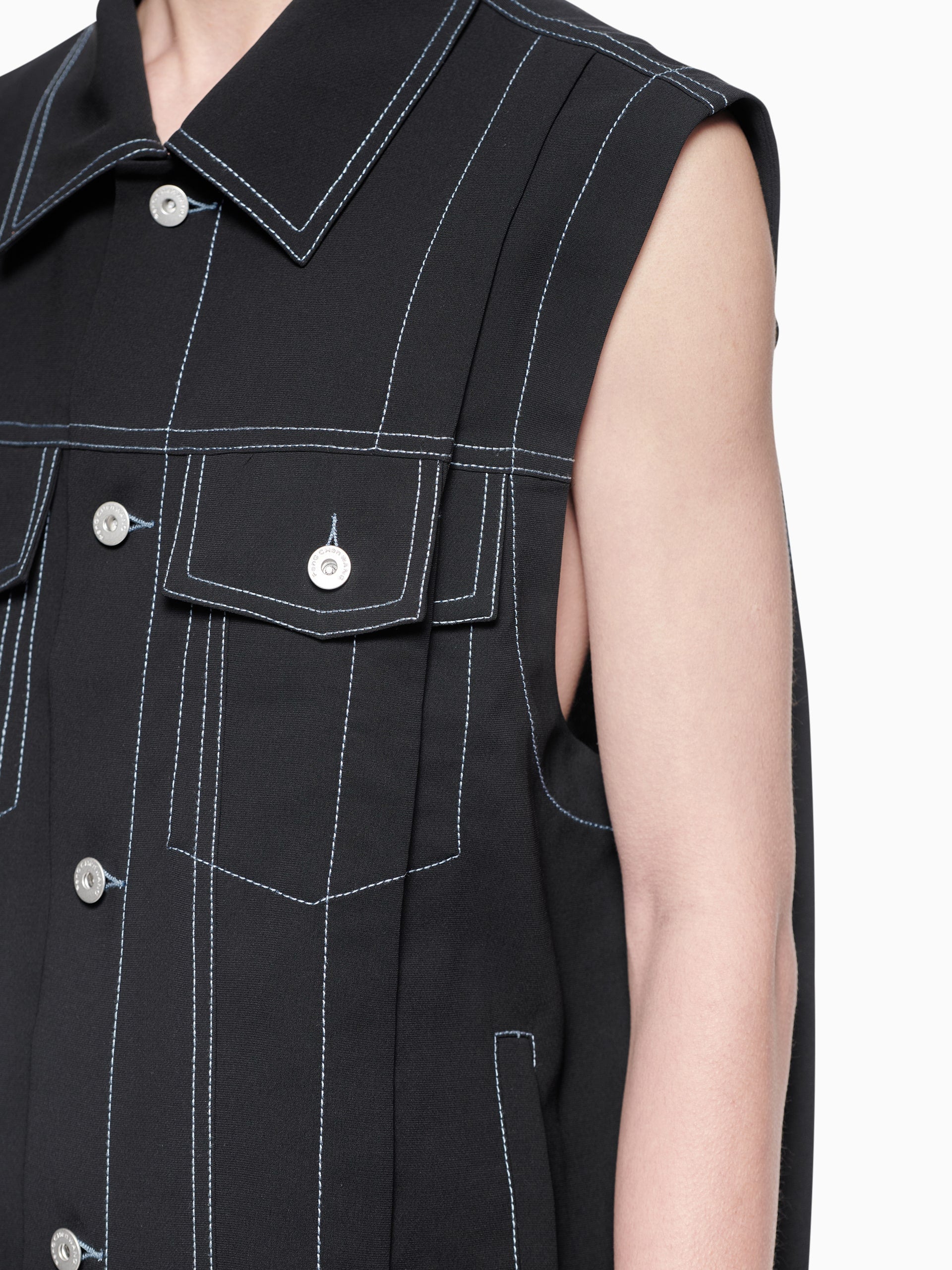 DECONSTRUCTED VEST
