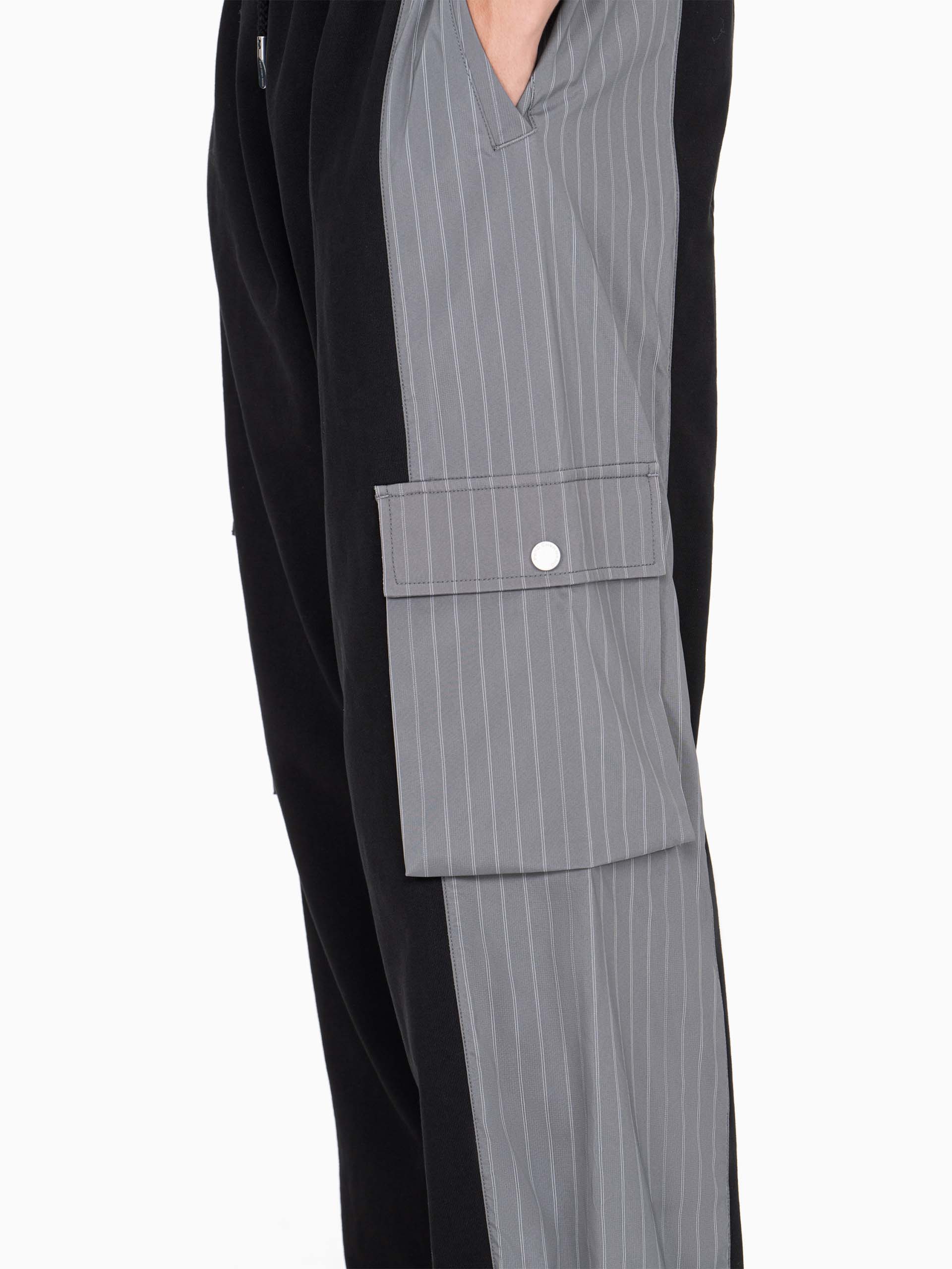 CONTRAST POCKET SWEATPANTS